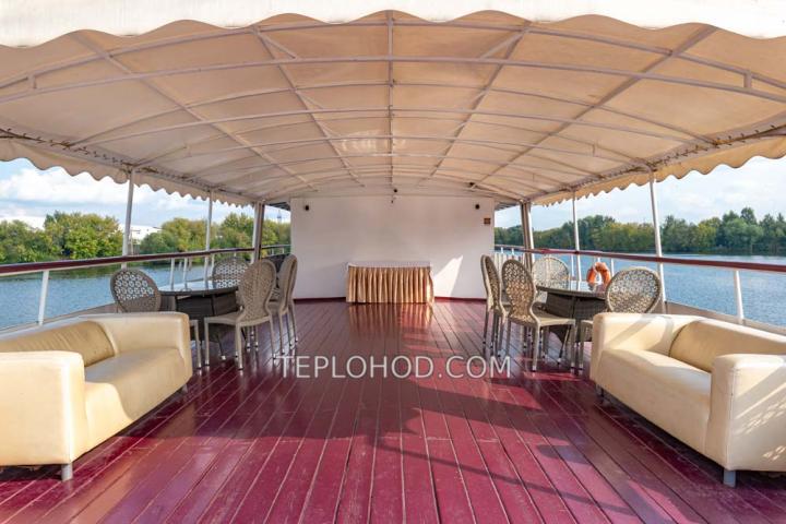 Теплоход “Уникум”