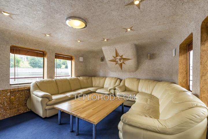 Теплоход “Уникум”