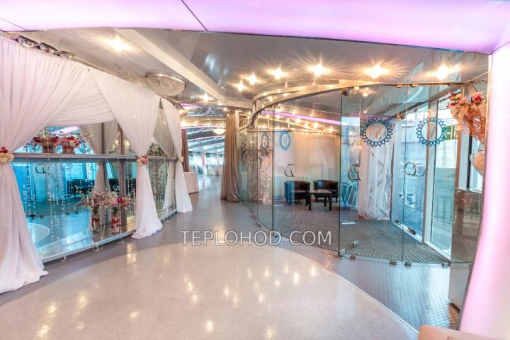 Теплоход “Ватель”