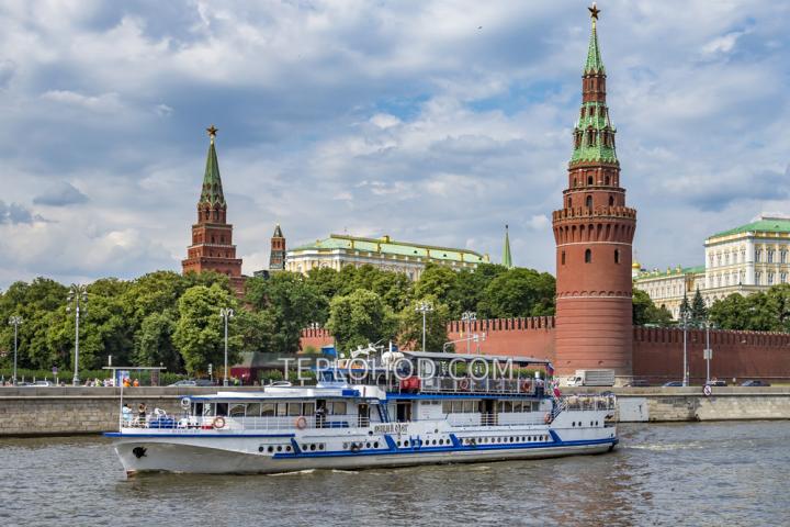 Теплоход “Вещий Олег”