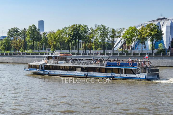 Теплоход “Водник”