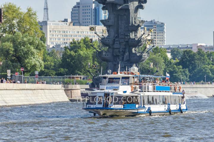 Теплоход “Водник”