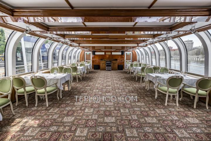  Теплоход “Яхта Рэдиссон”