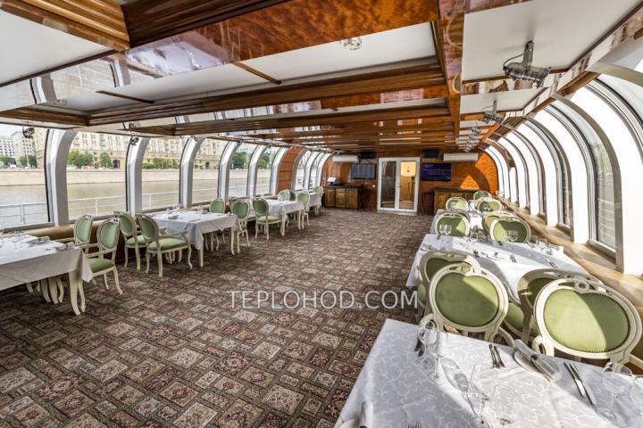  Теплоход “Яхта Рэдиссон”