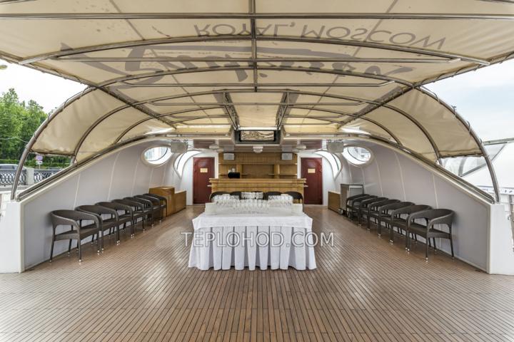  Теплоход “Яхта Рэдиссон”