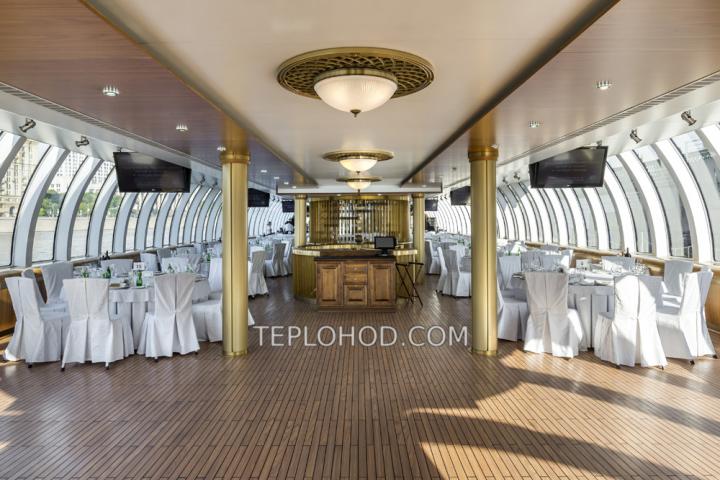  Теплоход “Яхта Рэдиссон”