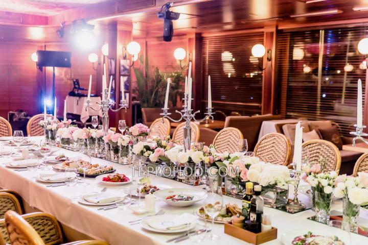 Теплоход “Ласточка”